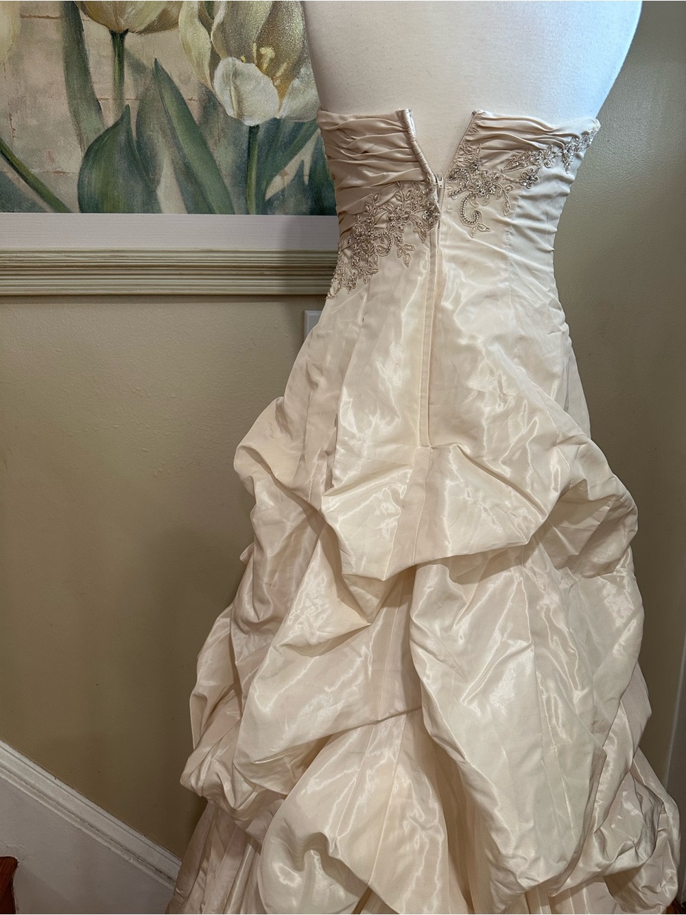 Davids Bridal Ivory Champagne Ruched lace Strapless Wedding Dress Sz 8 - Picture 11 of 16